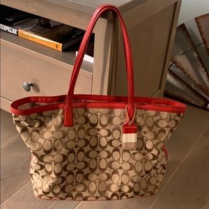 Authentic Coach Weekend Medium ZIP Top Tote
